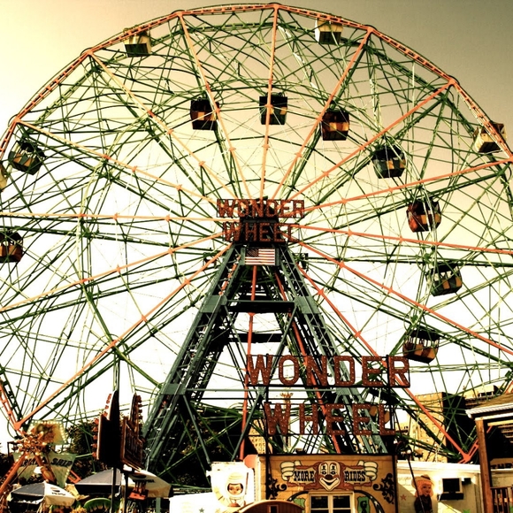 WELCOME to my favorite place in the world!  MY CLOSET 🕉️ - Picture 4 of 6